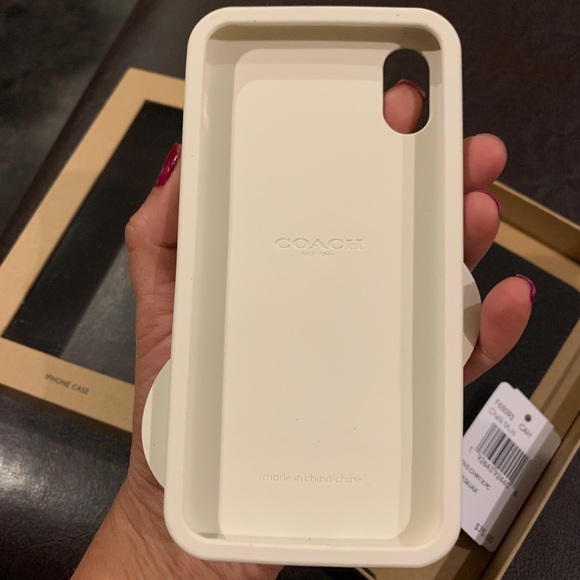 🖤 NWT cherry coach iPhone X/Xs case - Picture 5 of 5
